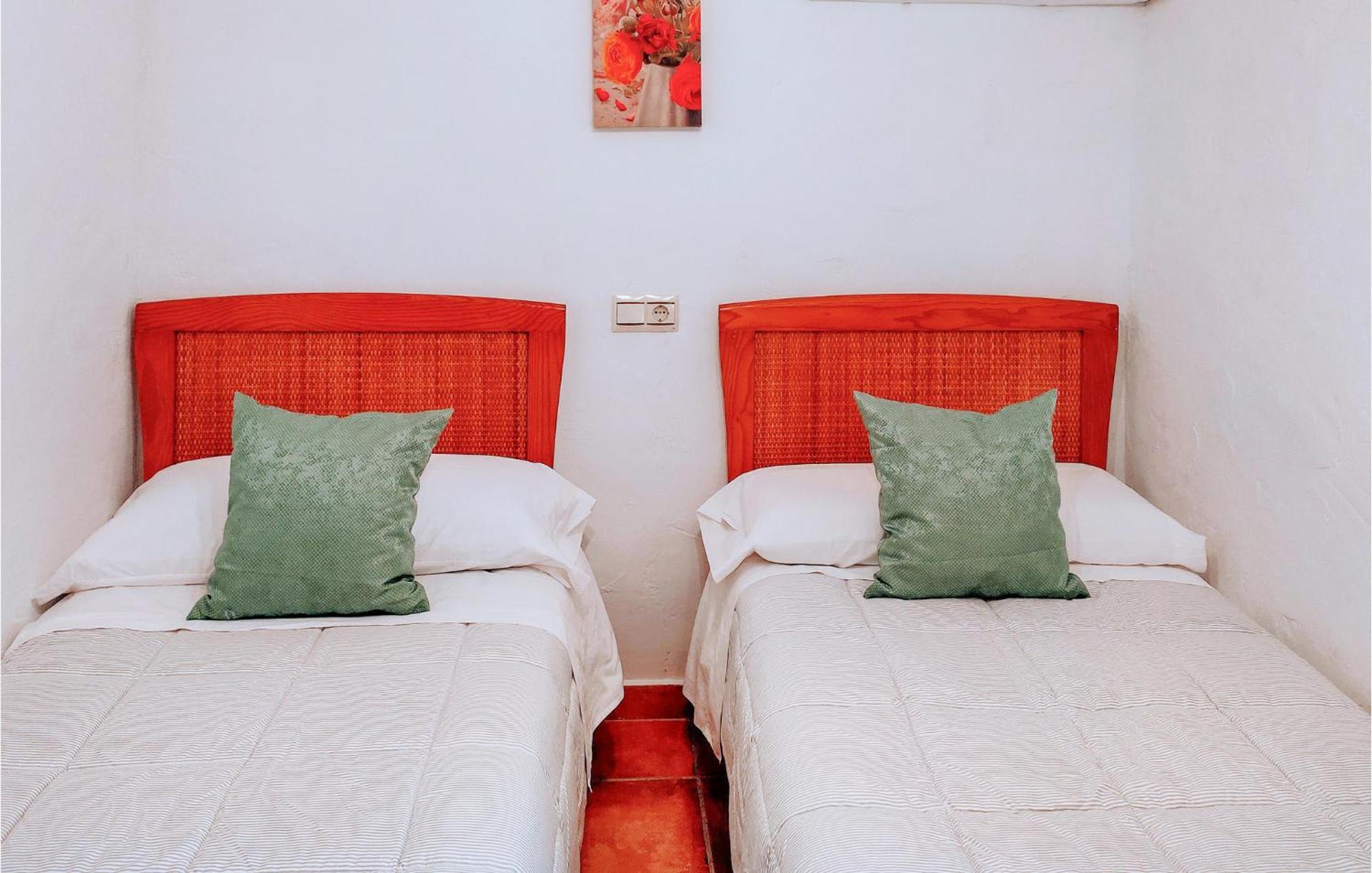 Gorgeous Home In Cajiz With Wifi Cajís Екстериор снимка