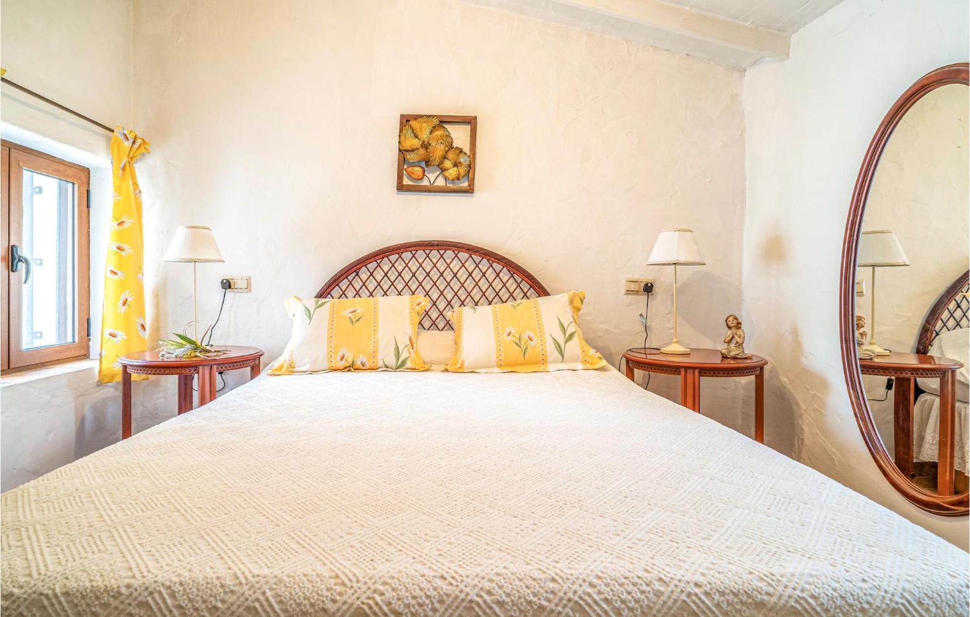 Gorgeous Home In Cajiz With Wifi Cajís Екстериор снимка